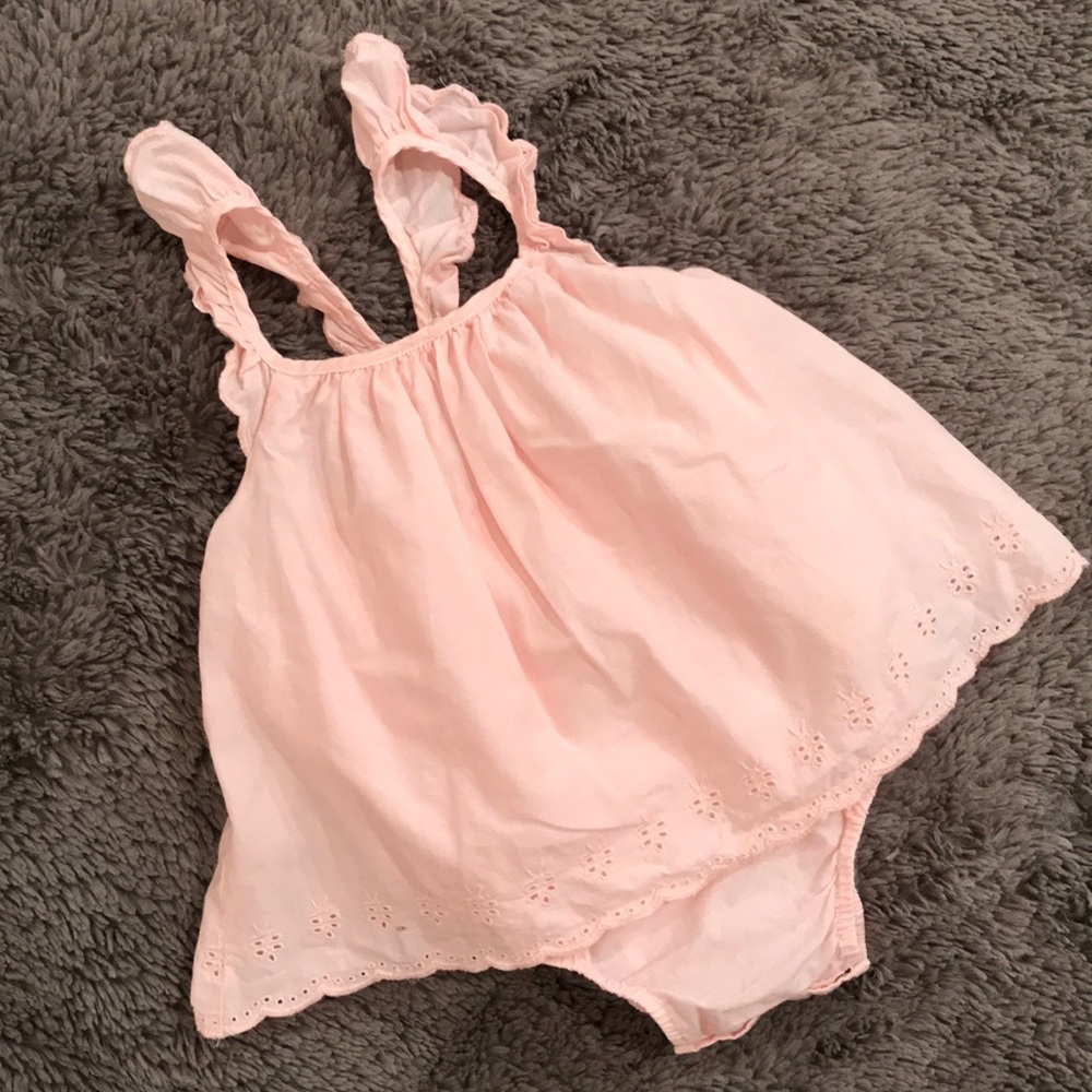 BabyGap pink sleeveless top